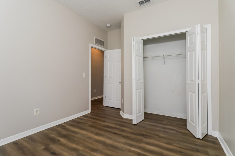2,255/Mo, 9351 Beaufort Ct New Port Richey, FL 34654 Bedroom View 2