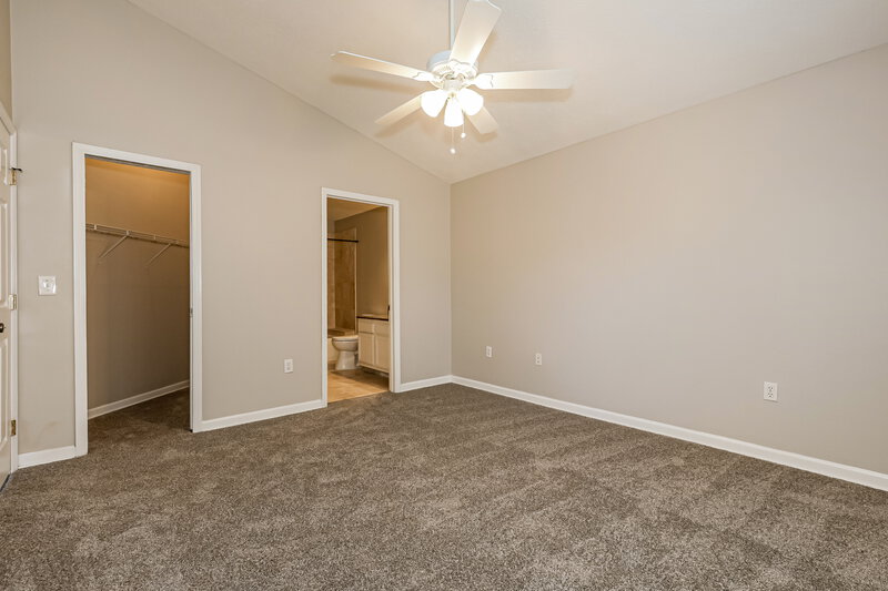 2,065/Mo, 535 Royal Ridge St Valrico, FL 33594 Main Bedroom View 2