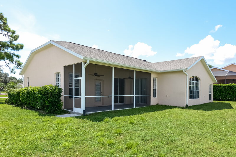 2,125/Mo, 13240 Prince Cir Hudson, FL 34669 Rear View 2