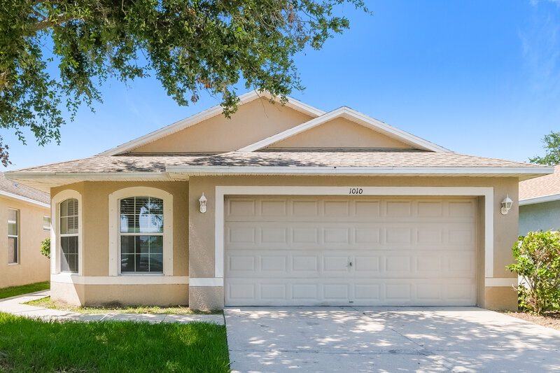 1,970/Mo, 1010 Larwood Pine Dr Ruskin, FL 33570 External View