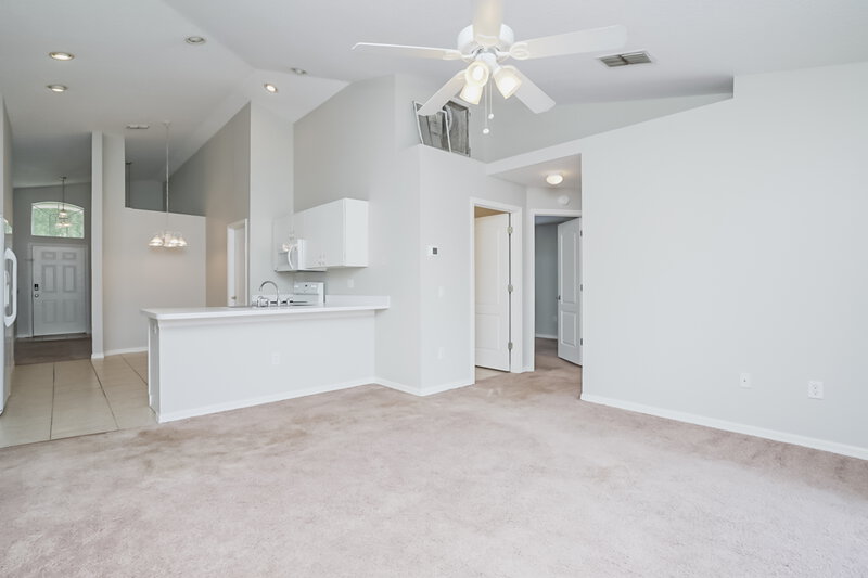 2,235/Mo, 8614 Cara Park Way Tampa, FL 33635 Living Room View 3