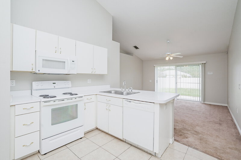 2,235/Mo, 8614 Cara Park Way Tampa, FL 33635 Kitchen View