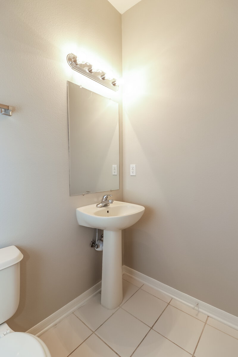 2,190/Mo, 31544 Spoonflower Cir Wesley Chapel, FL 33545 photopowderroom View