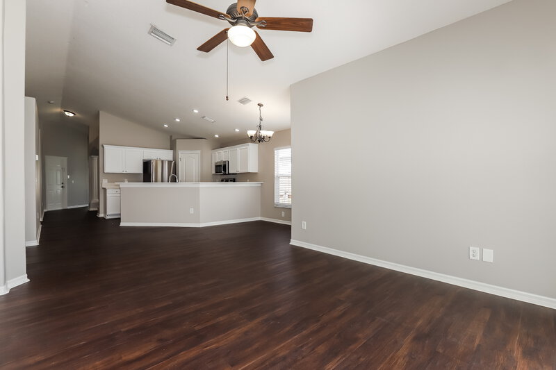 2,515/Mo, 7858 Bristol Park Dr Apollo Beach, FL 33572 Living Room View