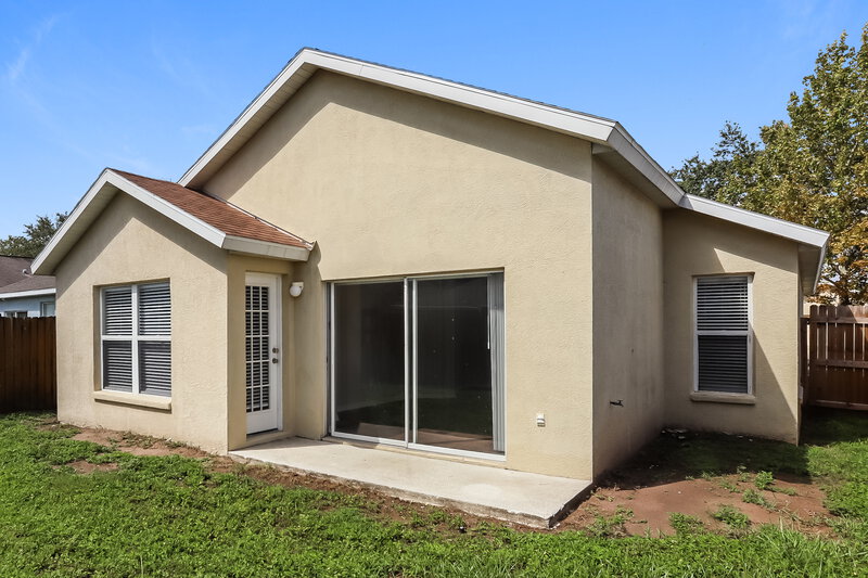 2,515/Mo, 7858 Bristol Park Dr Apollo Beach, FL 33572 Rear View