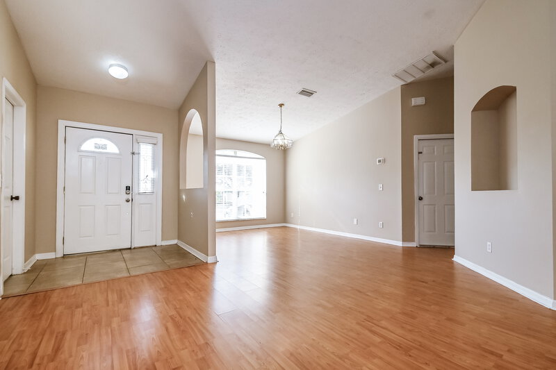 2,075/Mo, 9830 Cristina Dr Riverview, FL 33569 Living Room View