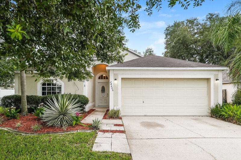 2,205/Mo, 24605 Laurel Ridge Dr Lutz, FL 33559 External View
