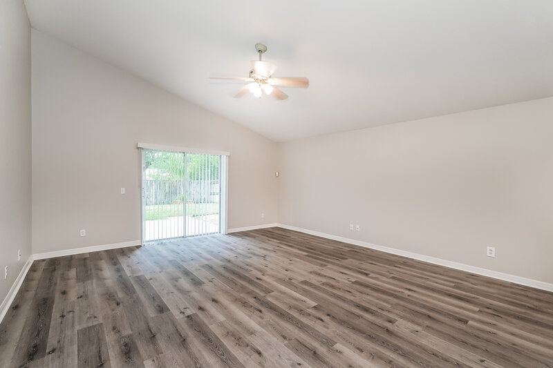 2,205/Mo, 24605 Laurel Ridge Dr Lutz, FL 33559 Living Room View 3