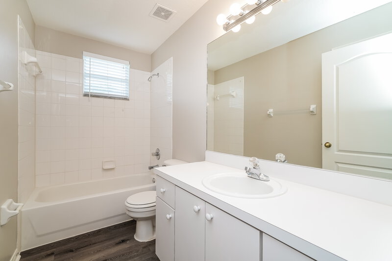 2,205/Mo, 24605 Laurel Ridge Dr Lutz, FL 33559 Bathroom View