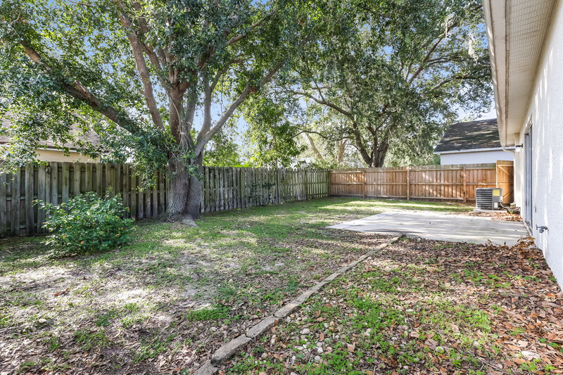 2,025/Mo, 515 Somerstone Dr Valrico, FL 33594 Rear View 2