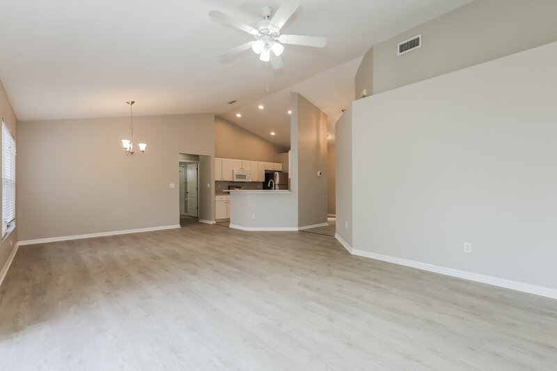 2,005/Mo, 7616 Bristol Park Dr Apollo Beach, FL 33572 Living Room View 2