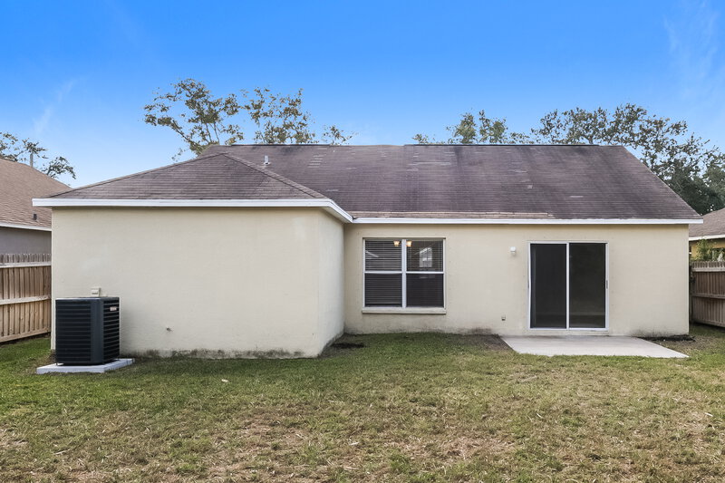 2,005/Mo, 7616 Bristol Park Dr Apollo Beach, FL 33572 Rear View