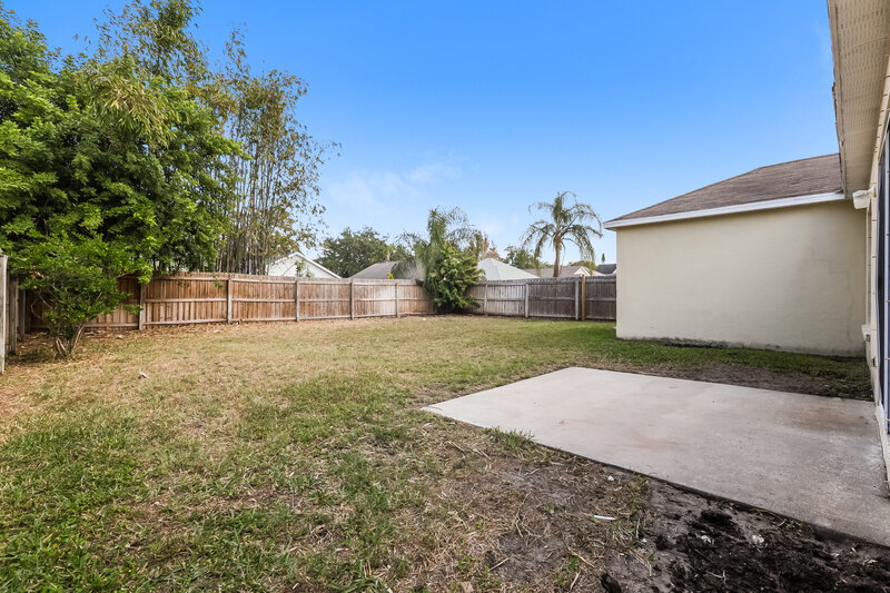 2,005/Mo, 7616 Bristol Park Dr Apollo Beach, FL 33572 Rear View 2