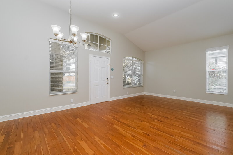 2,230/Mo, 725 Sand Ridge Dr Valrico, FL 33594 Dining Room View
