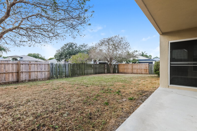 2,295/Mo, 1411 Forsyth Way Brandon, FL 33511 Backyard View