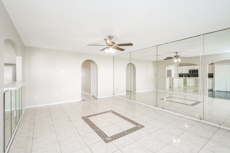 2,065/Mo, 30315 Double Dr Wesley Chapel, FL 33545 Living Room View 2