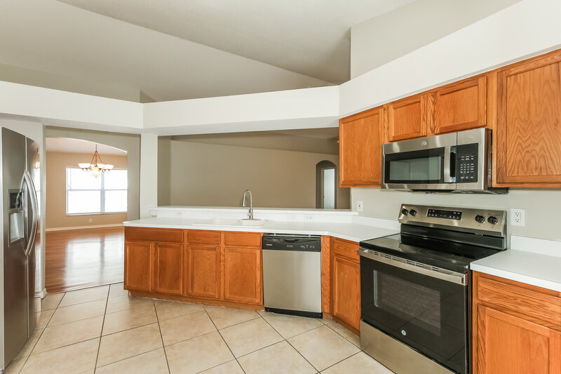 2,810/Mo, 3844 Judson Dr Land O' Lakes, FL 34638 Kitchen View 2