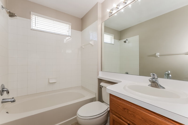 2,810/Mo, 3844 Judson Dr Land O' Lakes, FL 34638 Bathroom View