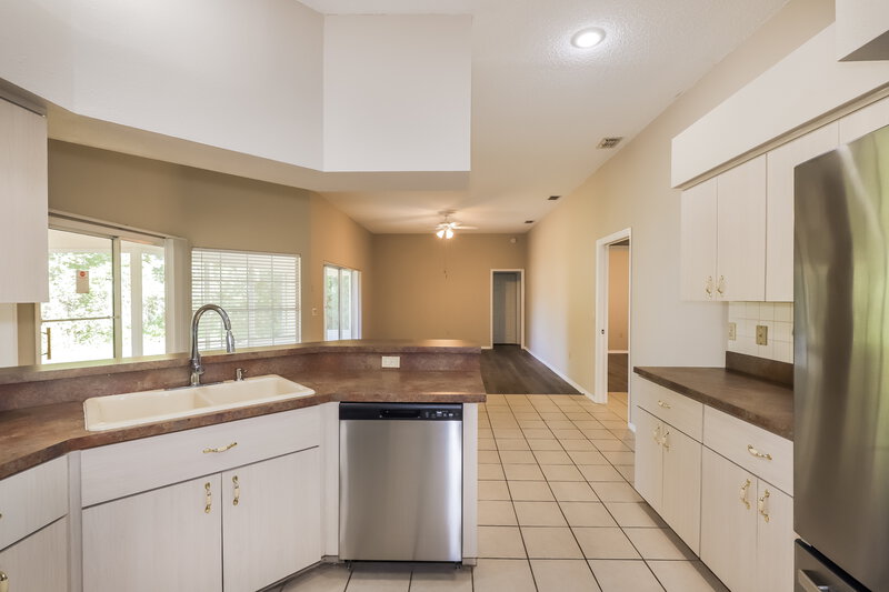 2,580/Mo, 1418 Kinsmere Dr Trinity, FL 34655 Kitchen View 2