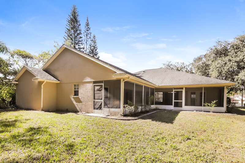 2,580/Mo, 1418 Kinsmere Dr Trinity, FL 34655 Rear View