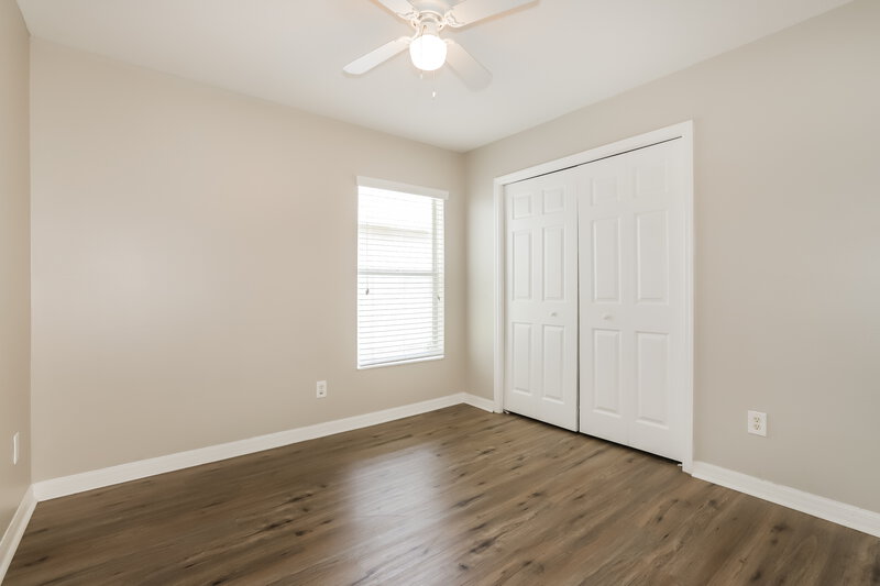 2,275/Mo, 906 Larwood Pine Dr Ruskin, FL 33570 Bedroom View 2