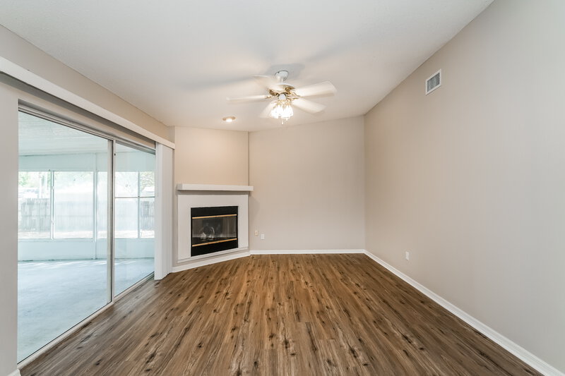 2,215/Mo, 4640 Burlington Rd Land O' Lakes, FL 34639 Family Room View