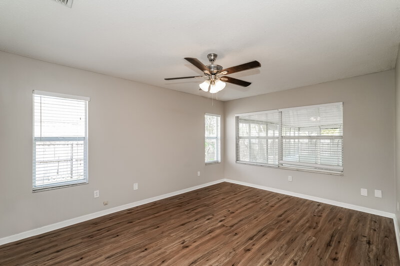 2,215/Mo, 4640 Burlington Rd Land O' Lakes, FL 34639 Main Bedroom View
