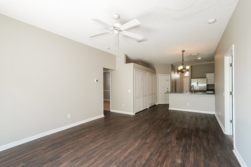 2,375/Mo, 18233 Brookpark Dr Tampa, FL 33647 Living Room View