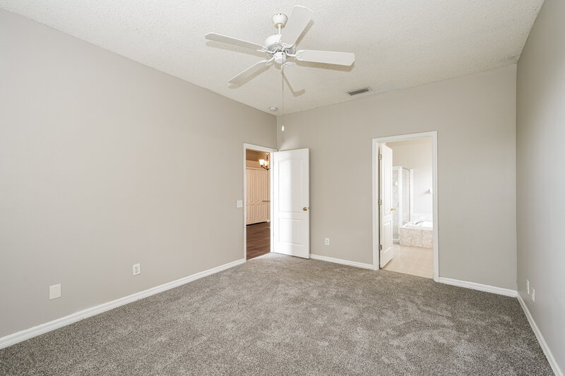 2,375/Mo, 18233 Brookpark Dr Tampa, FL 33647 Main Bedroom View 2