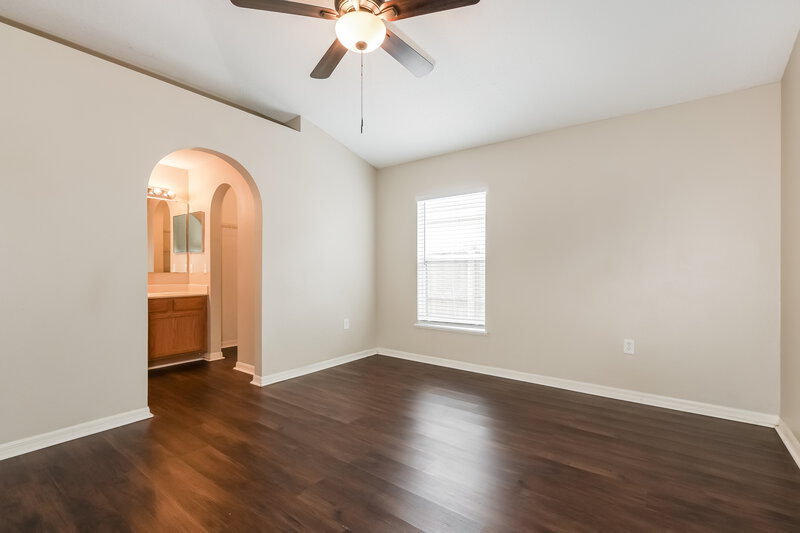 2,070/Mo, 11349 Ivy Flower Loop Riverview, FL 33578 Main Bedroom View