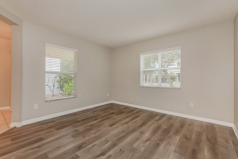 1,780/Mo, 407 Vine Cliff St Ruskin, FL 33570 Bedroom View