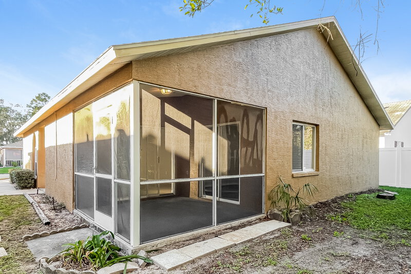 1,880/Mo, 7922 Barclay Rd New Port Richey, FL 34654 Rear View
