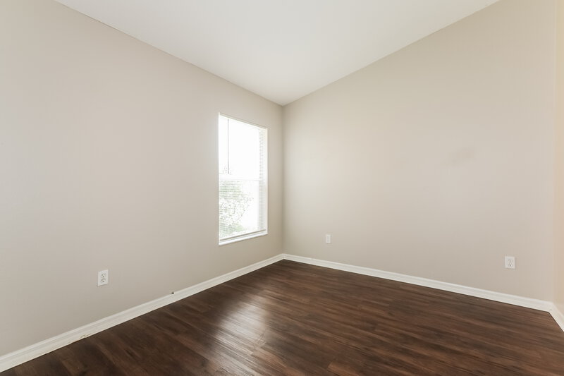 2,025/Mo, 1120 Lake Shore Ranch Dr Seffner, FL 33584 Bedroom View