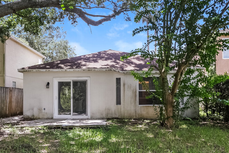 2,025/Mo, 1120 Lake Shore Ranch Dr Seffner, FL 33584 Rear View 2