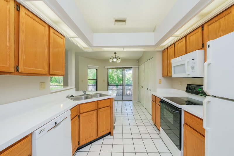 2,470/Mo, 5713 Erhardt Dr Riverview, FL 33578 Kitchen View