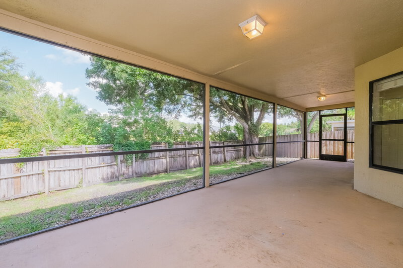 2,470/Mo, 5713 Erhardt Dr Riverview, FL 33578 Sun Room View