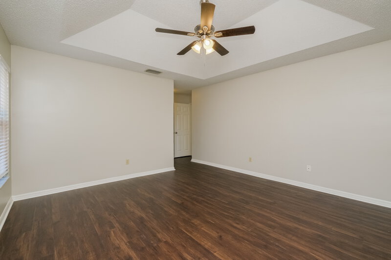 2,470/Mo, 5713 Erhardt Dr Riverview, FL 33578 Main Bedroom View 2