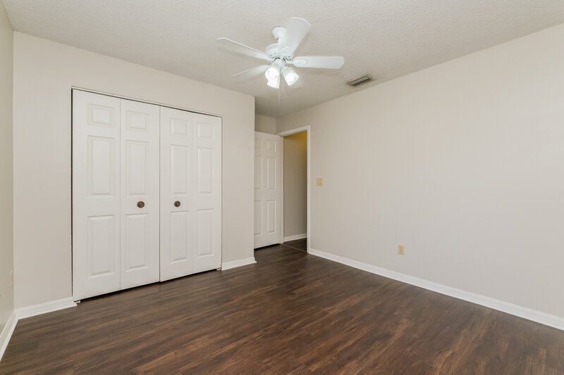 2,470/Mo, 5713 Erhardt Dr Riverview, FL 33578 Bedroom View 2