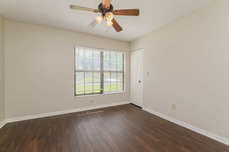 2,470/Mo, 5713 Erhardt Dr Riverview, FL 33578 Bedroom View 4