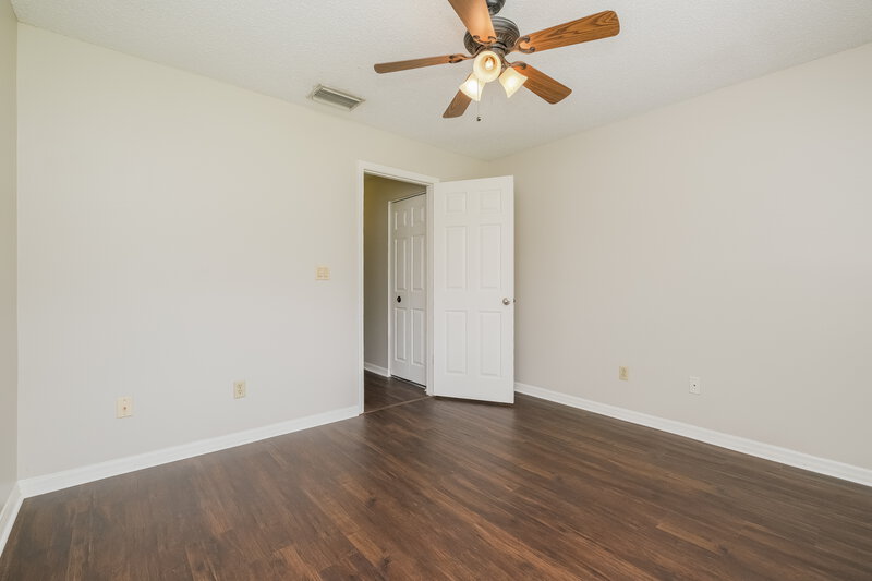 2,470/Mo, 5713 Erhardt Dr Riverview, FL 33578 Bedroom View 5