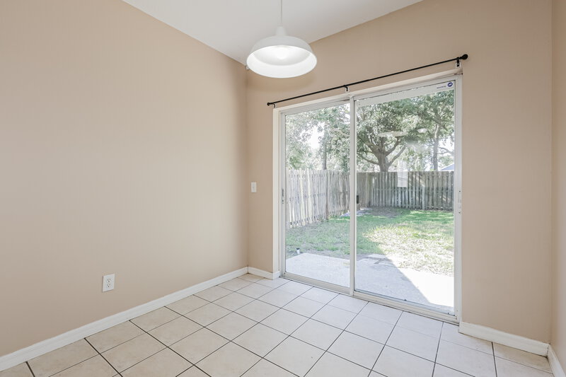1,795/Mo, 7455 Oxford Garden Cir Apollo Beach, FL 33572 Dining Room View