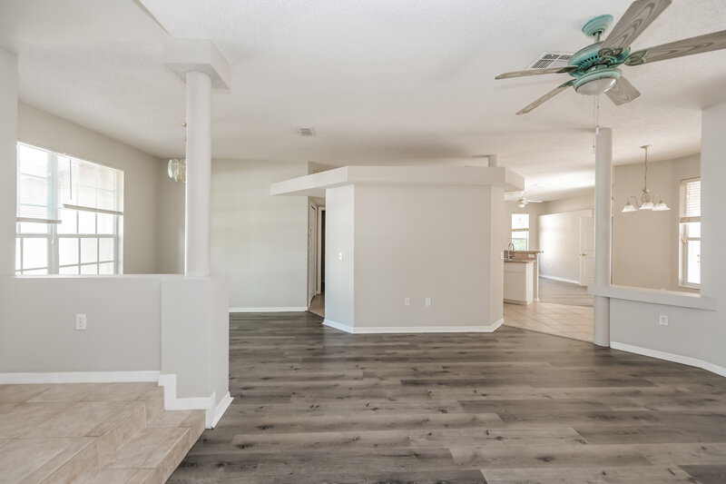 2,380/Mo, 7148 Captiva Cir New Port Richey, FL 34655 Living Room View 2