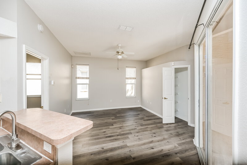 2,380/Mo, 7148 Captiva Cir New Port Richey, FL 34655 Living Room View 3