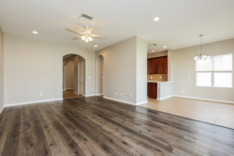 2,030/Mo, 10644 Shady Preserve Dr Riverview, FL 33579 Living Room View