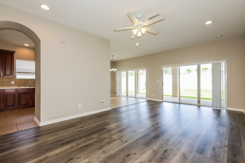 2,030/Mo, 10644 Shady Preserve Dr Riverview, FL 33579 Living Room View 2