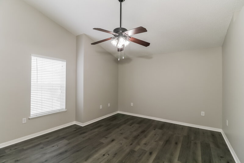 2,360/Mo, 6533 Tabogi Trl Wesley Chapel, FL 33545 Main Bedroom View