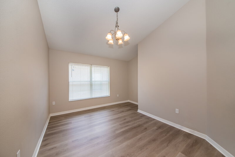 2,260/Mo, 1609 Carson White Ln Ruskin, FL 33570 Dining Room View