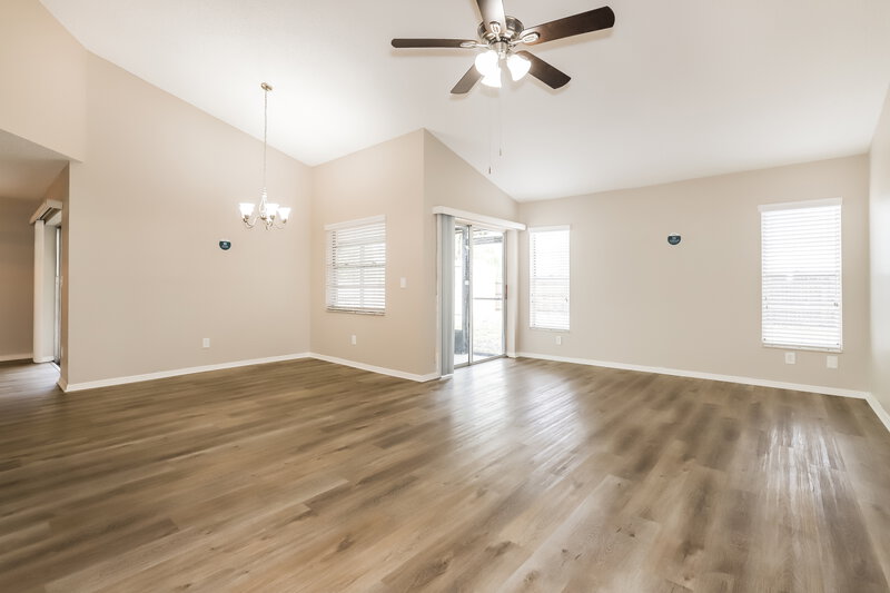 2,495/Mo, 12114 Clearbrook Ct Riverview, FL 33569 Living Room View