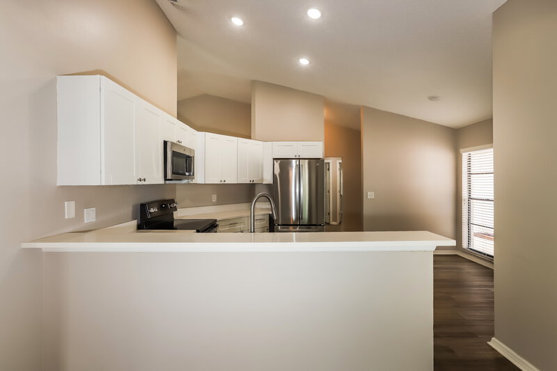 2,495/Mo, 12114 Clearbrook Ct Riverview, FL 33569 Kitchen View
