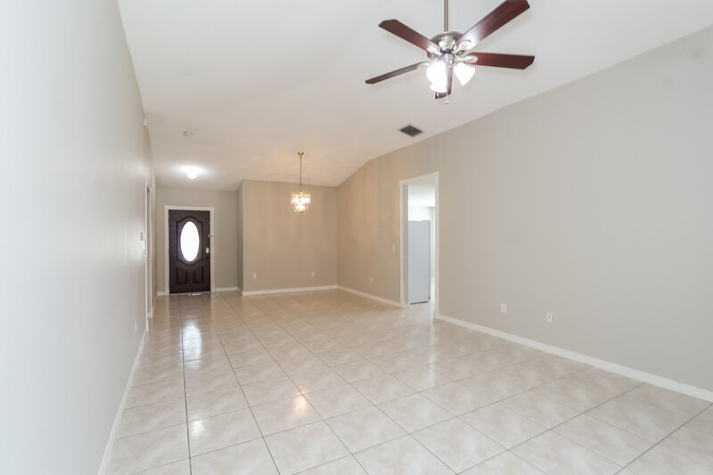 2,245/Mo, 1305 Cedar Rock Pl Brandon, FL 33511 Living Room View
